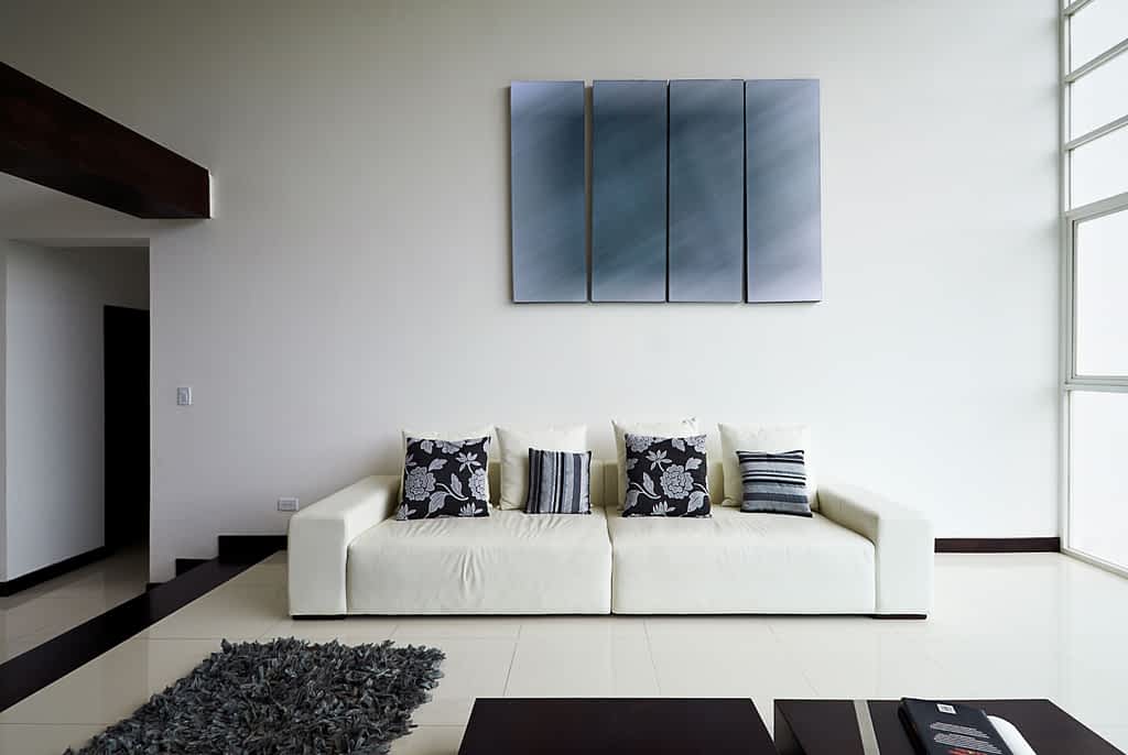 Het minimalisme is erg in opkomst en is een populaire interieurstijl